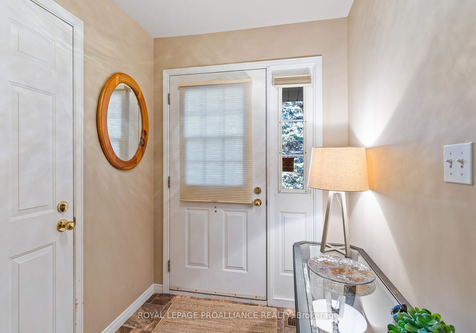 31-wimot-young-place-brockville-ontario-x12439422
