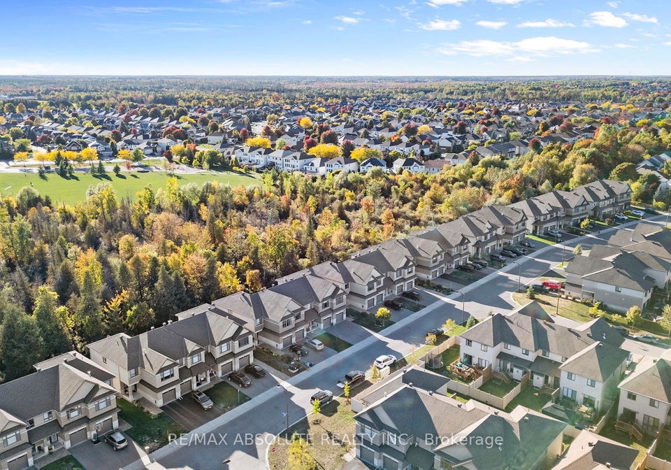 90-porter-street-ottawa-ontario-x12439452