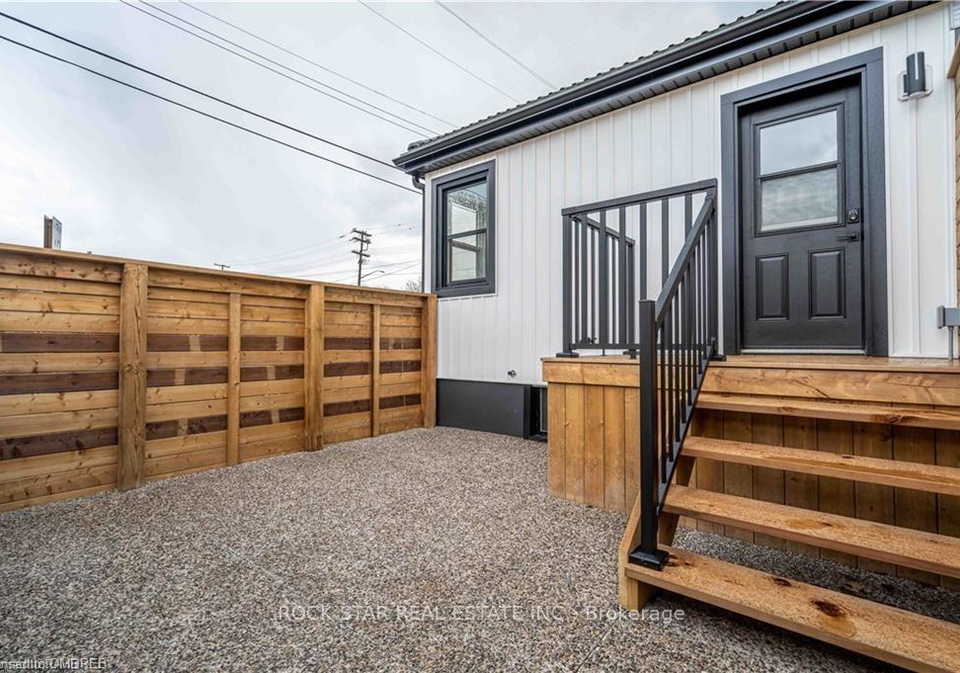 500-upper-gage-avenue-hamilton-ontario-x12439676