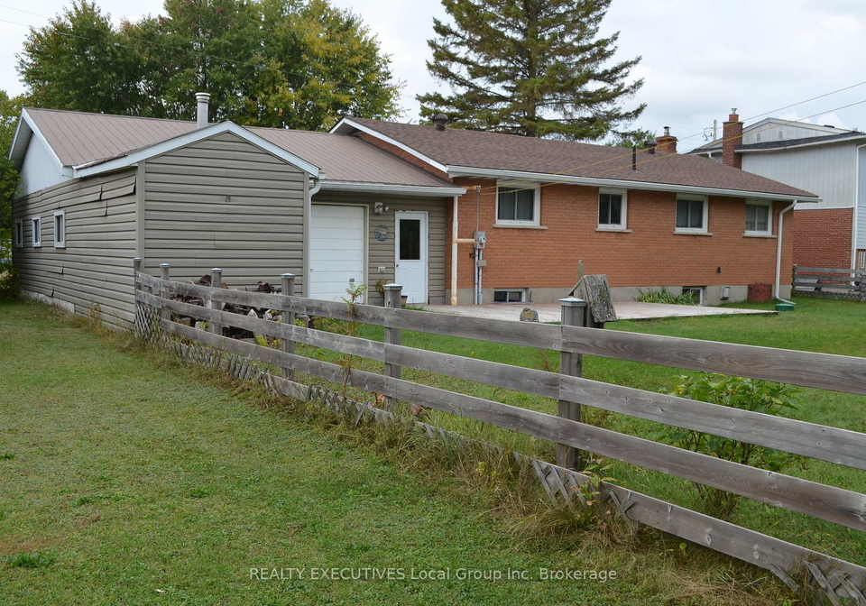 20-fitz-avenue-south-river-ontario-x12439742
