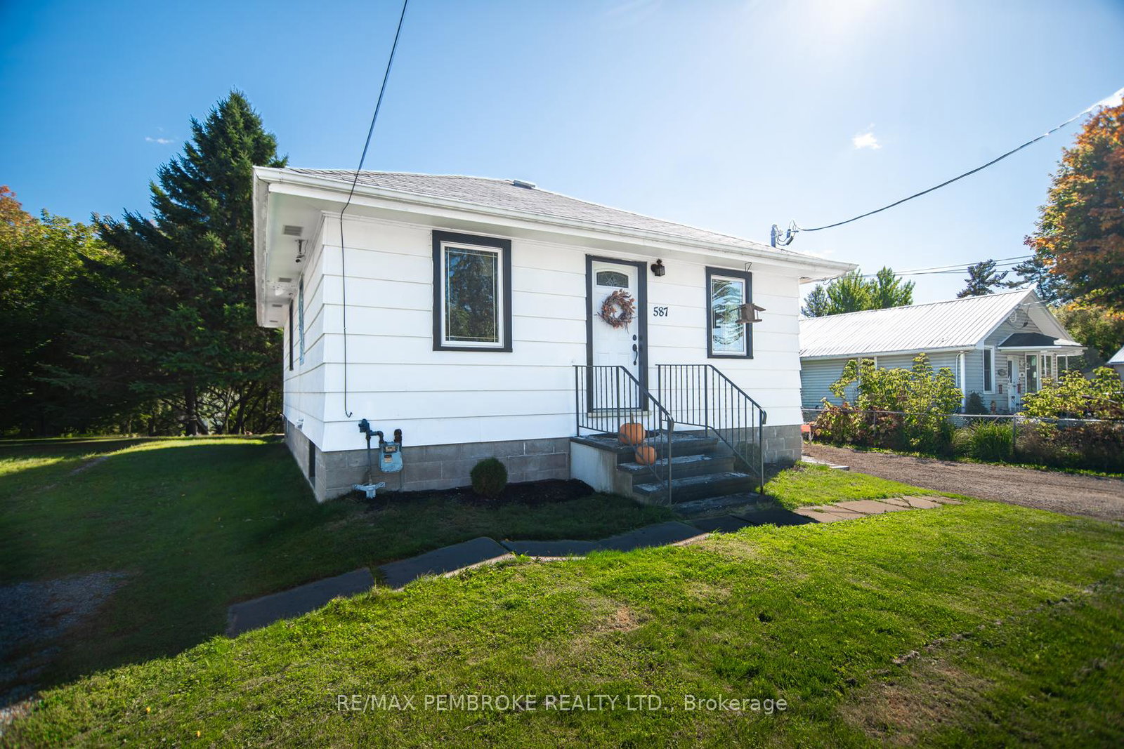 587-moffat-street-pembroke-ontario-x12439743