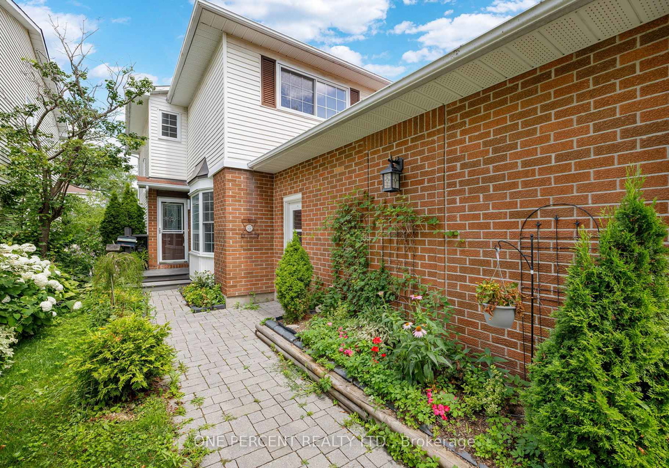 28-chickasaw-crescent-kanata-ontario-x12439832