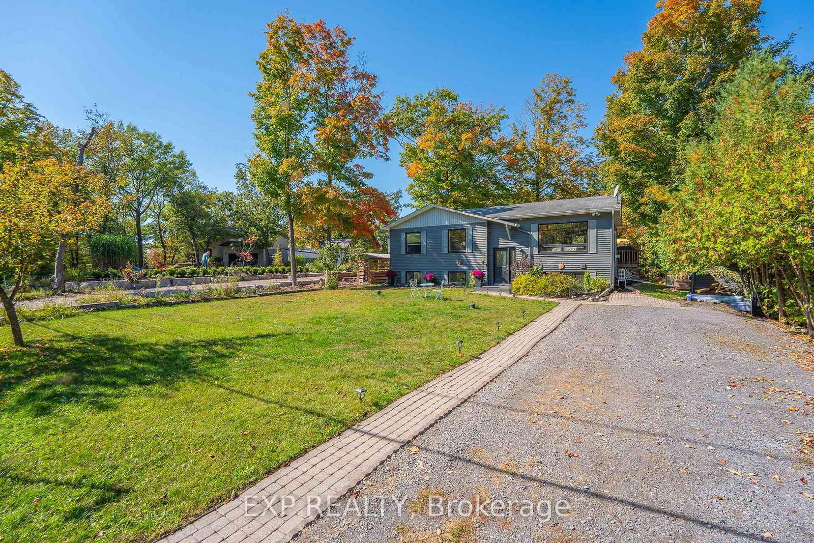 4124-armitage-avenue-ottawa-ontario-x12439851