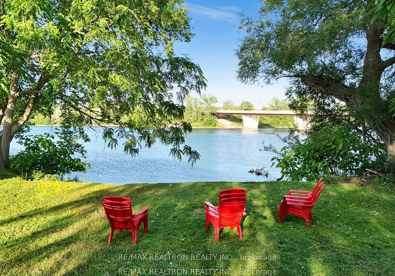 28-north-trent-street-quinte-west-ontario-x12439861