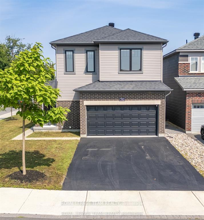 792-cappamore-drive-ottawa-ontario-x12439970
