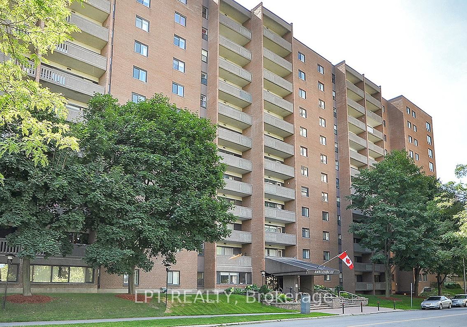 1100-ambleside-drive-ottawa-ontario-x12440205