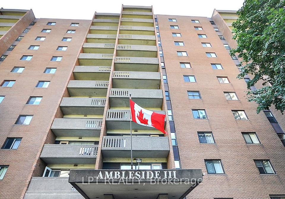 1100-ambleside-drive-ottawa-ontario-x12440205