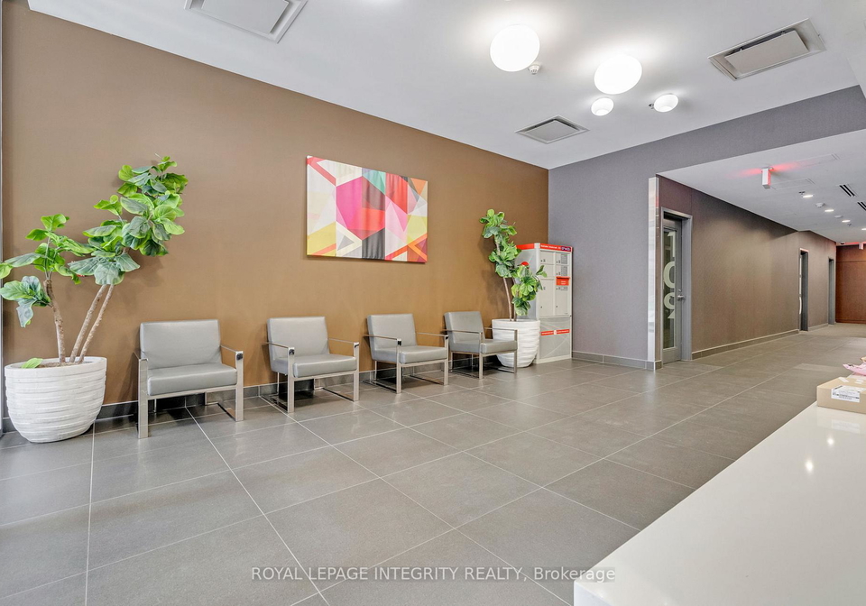 360-mcleod-street-ottawa-ontario-x12440220