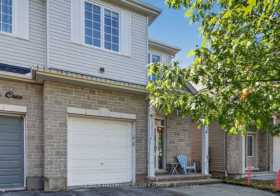 272-broxburn-crescent-ottawa-ontario-x12440242