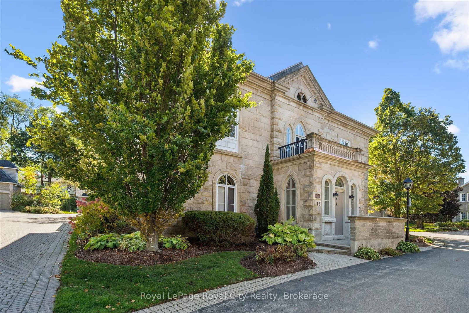 25-manor-park-crescent-guelph-ontario-x12440320