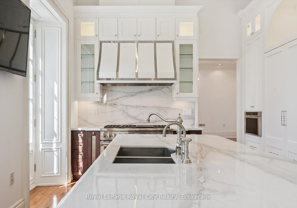 25-manor-park-crescent-guelph-ontario-x12440320