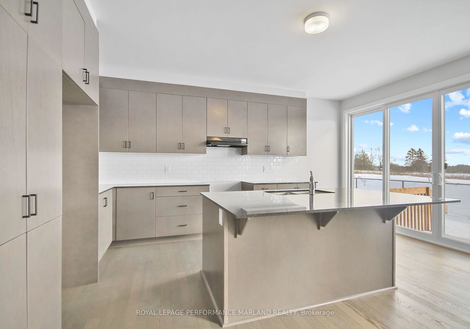655-fenwick-way-ottawa-ontario-x12440385