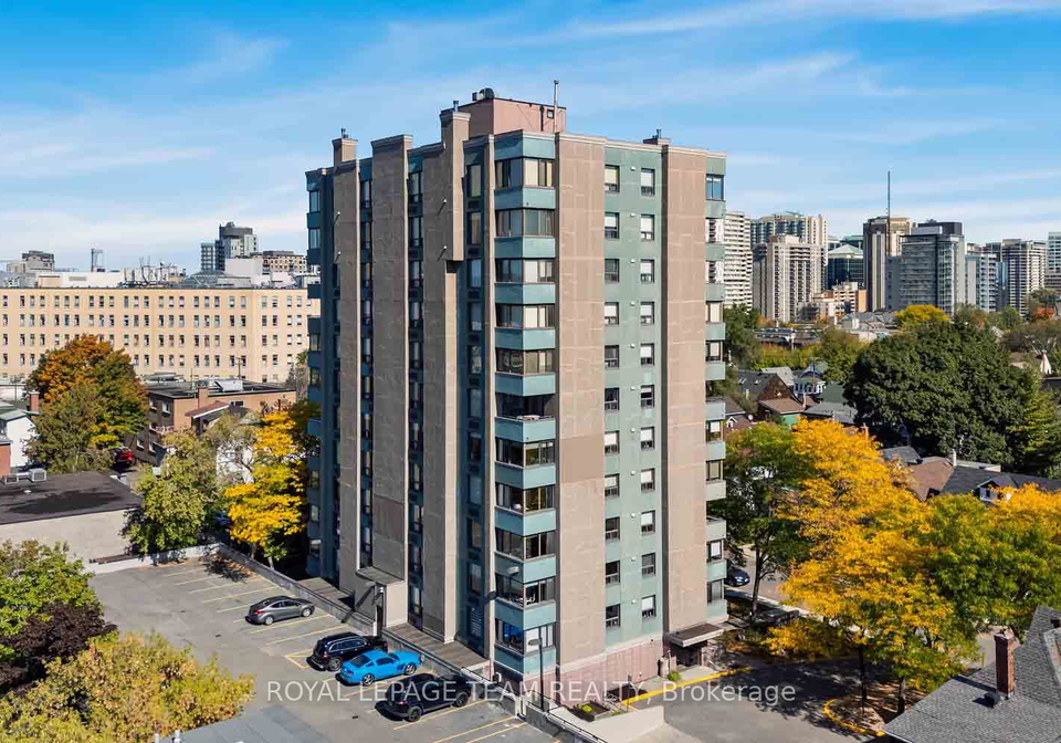 40-arthur-street-ottawa-ontario-x12440465