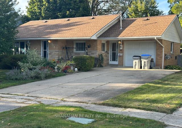 575-front-street-warwick-ontario-x12440491