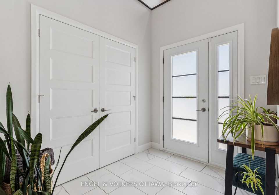 529-lucent-street-russell-ontario-x12440548
