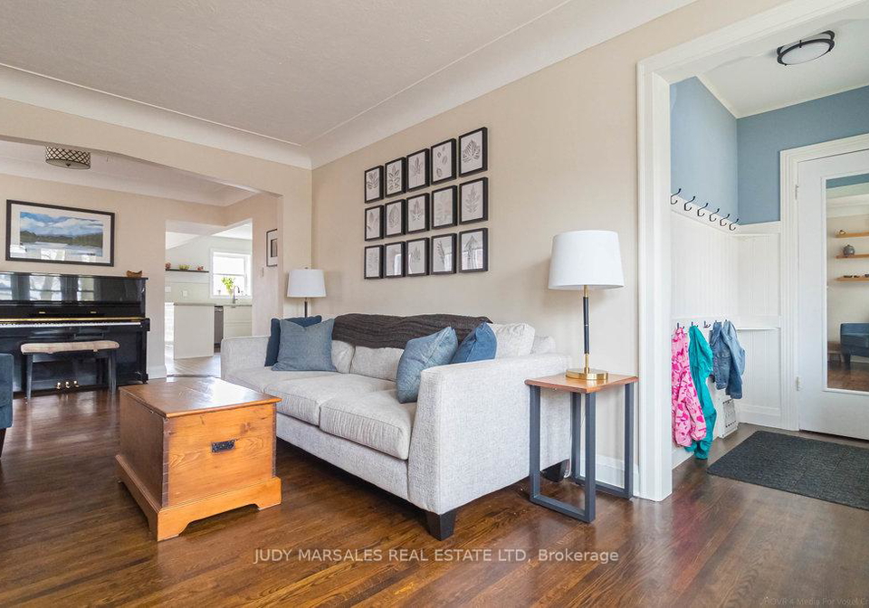 211-wexford-avenue-s-hamilton-ontario-x12440688
