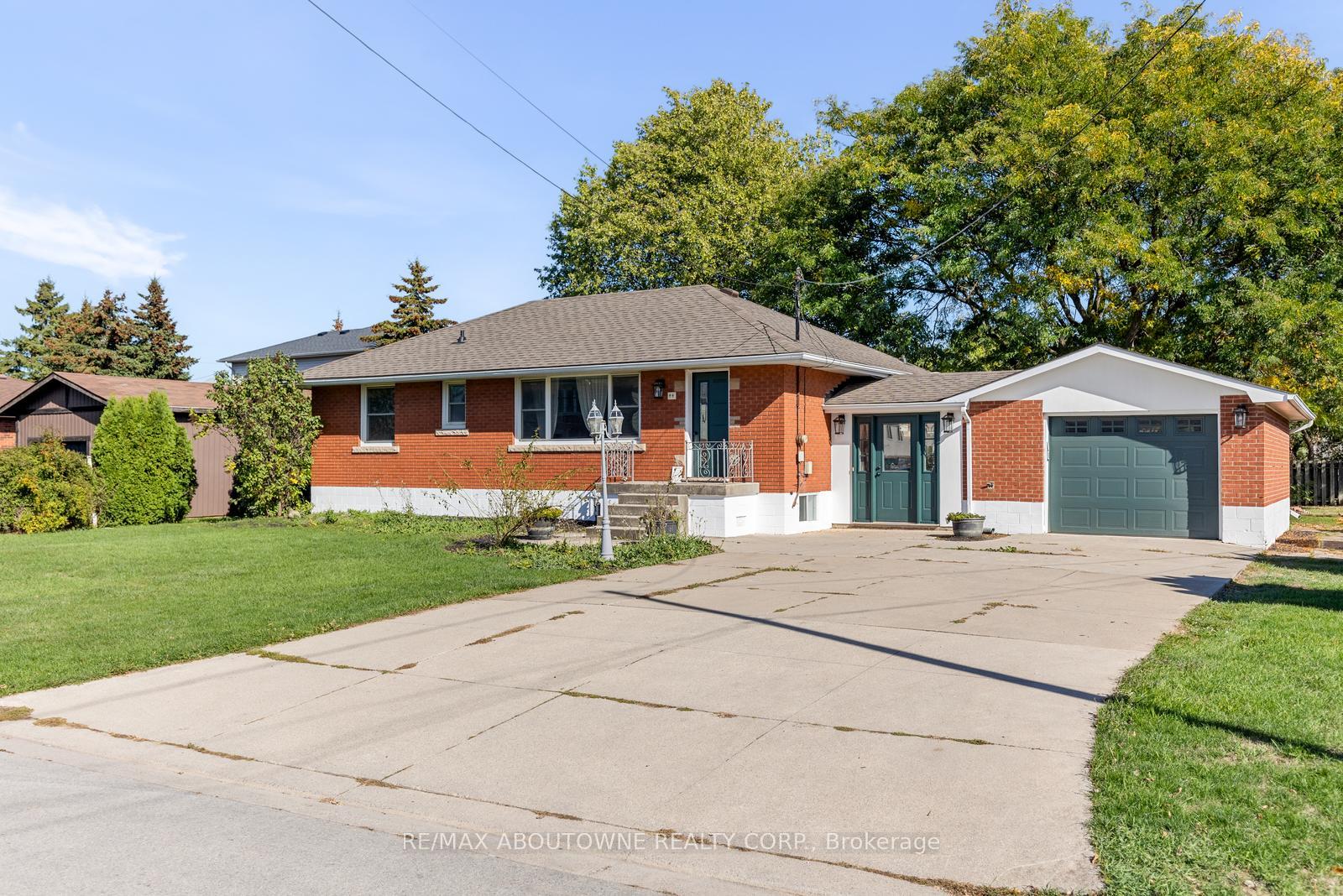 44-west-avenue-hamilton-ontario-x12440753