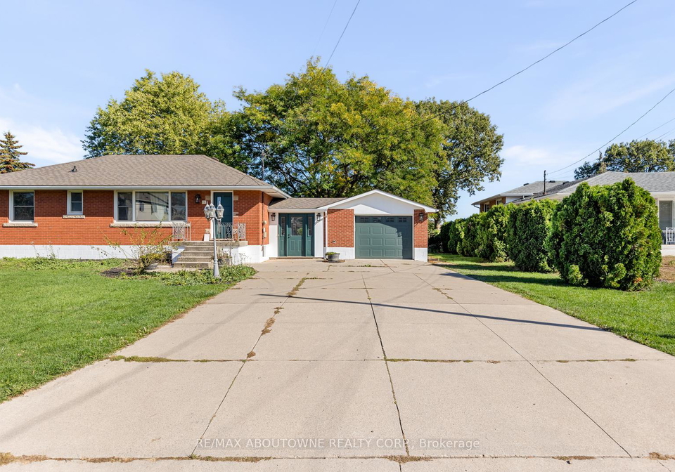 44-west-avenue-hamilton-ontario-x12440753