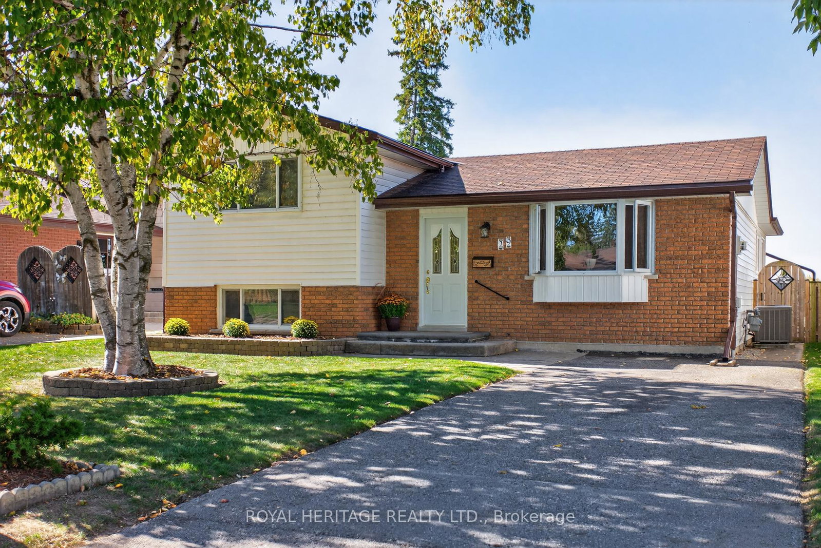 29-rideau-crescent-peterborough-ontario-x12440822