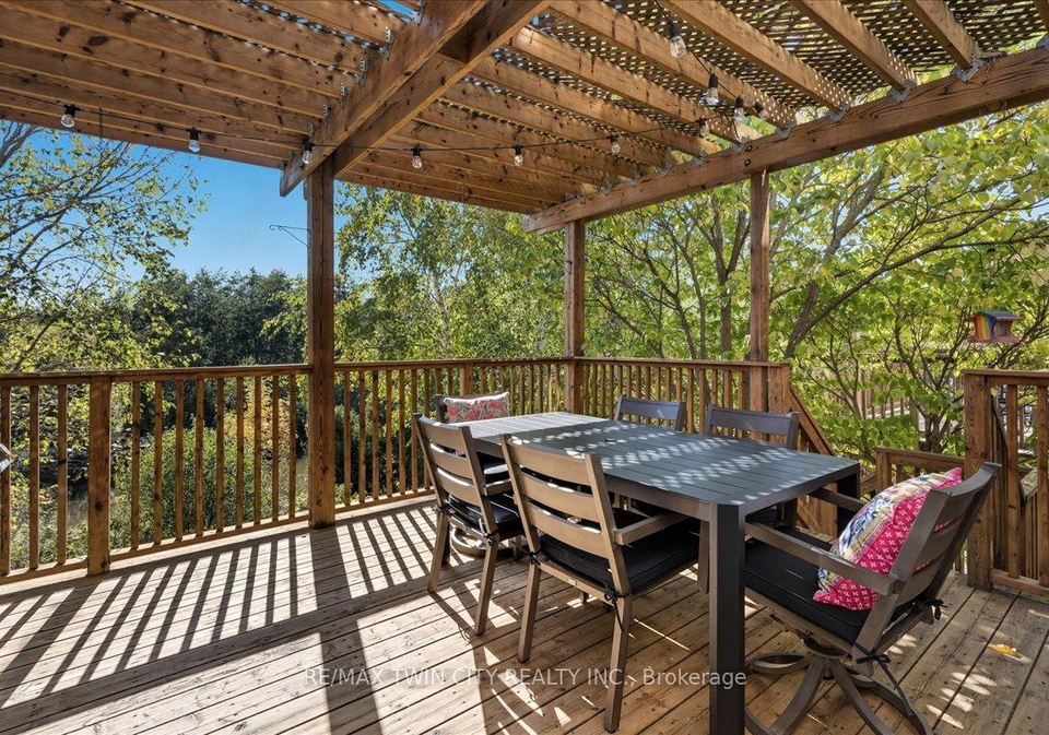 476-hidden-creek-drive-kitchener-ontario-x12440855