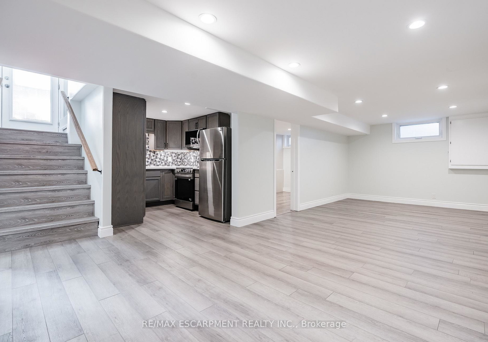 20-glendale-road-brant-ontario-x12440882