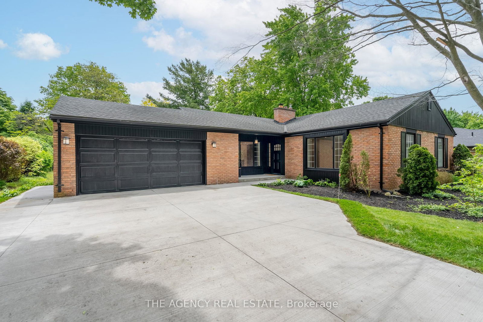 38-hunt-village-crescent-london-north-ontario-x12441030