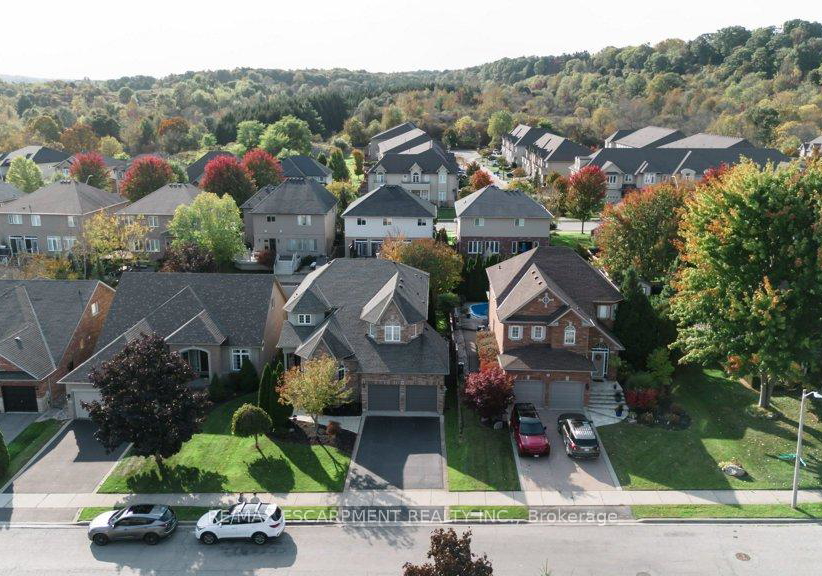 98-davidson-boulevard-hamilton-ontario-x12441104