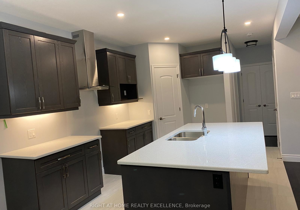 1771-owen-lane-london-north-ontario-x12441186
