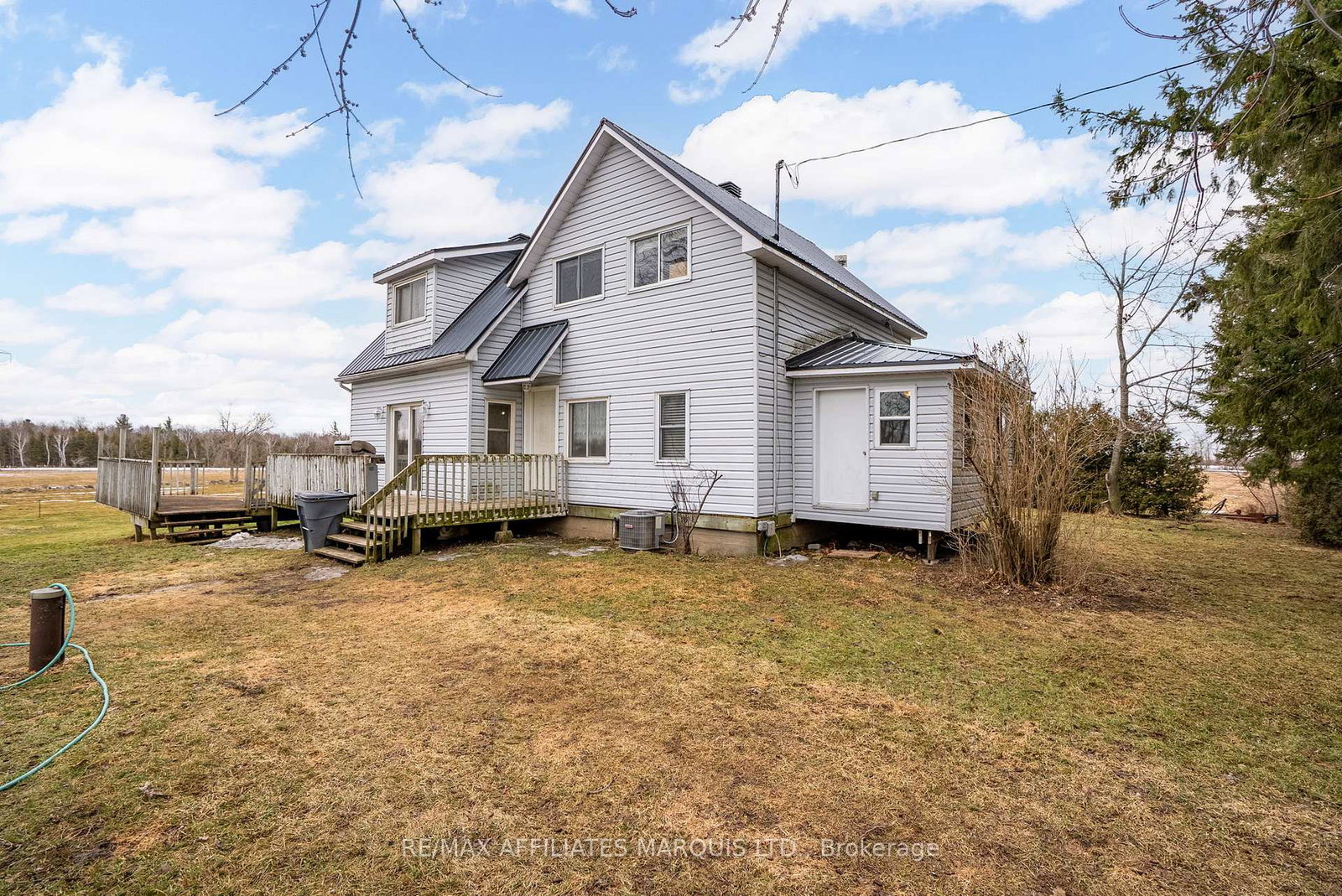 16172-rush-city-road-north-stormont-ontario-x12441189