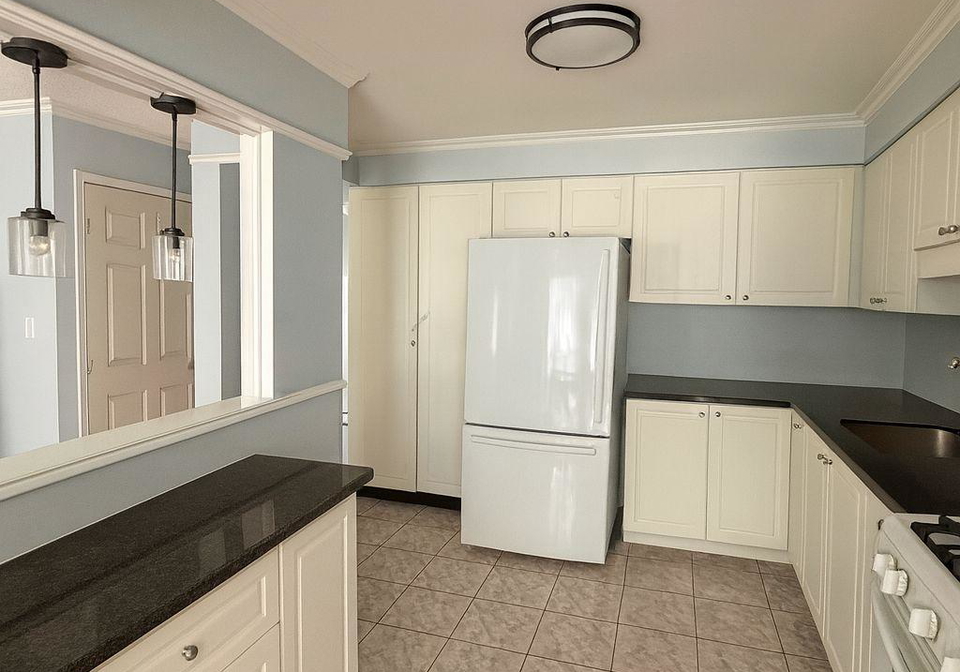 1675-upper-gage-avenue-hamilton-ontario-x12441468