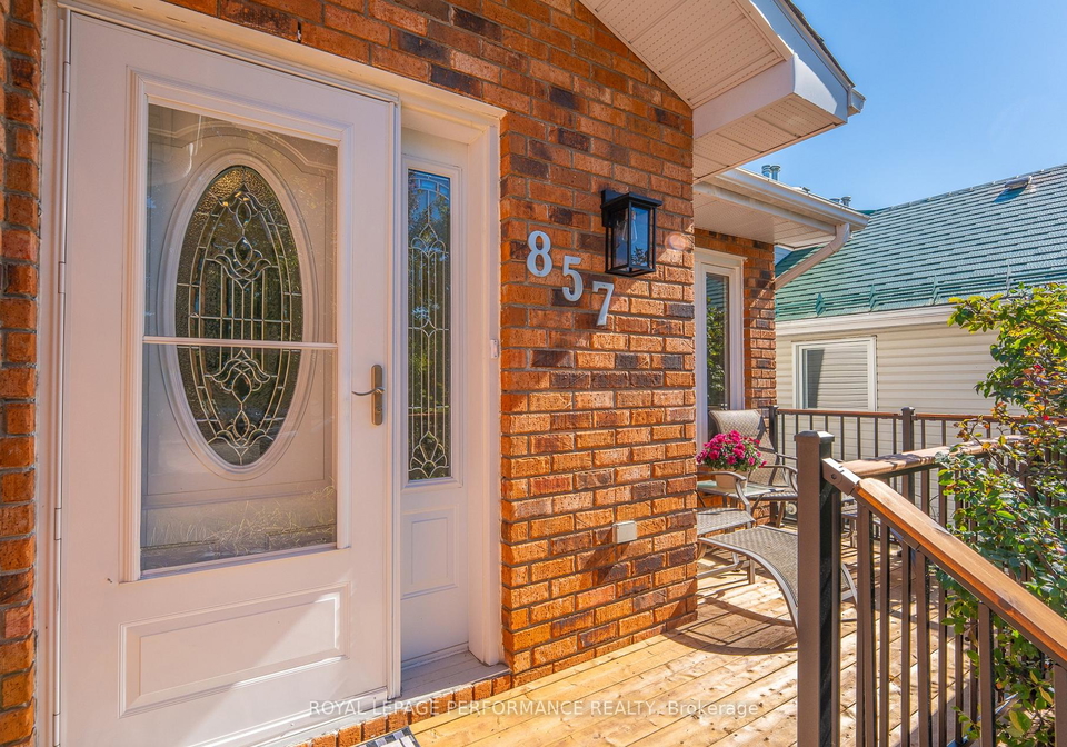 857-rob-roy-avenue-ottawa-ontario-x12441474