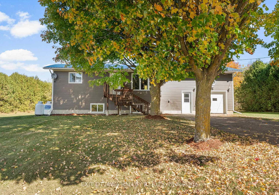 2155-foresters-falls-road-whitewater-region-ontario-x12441547