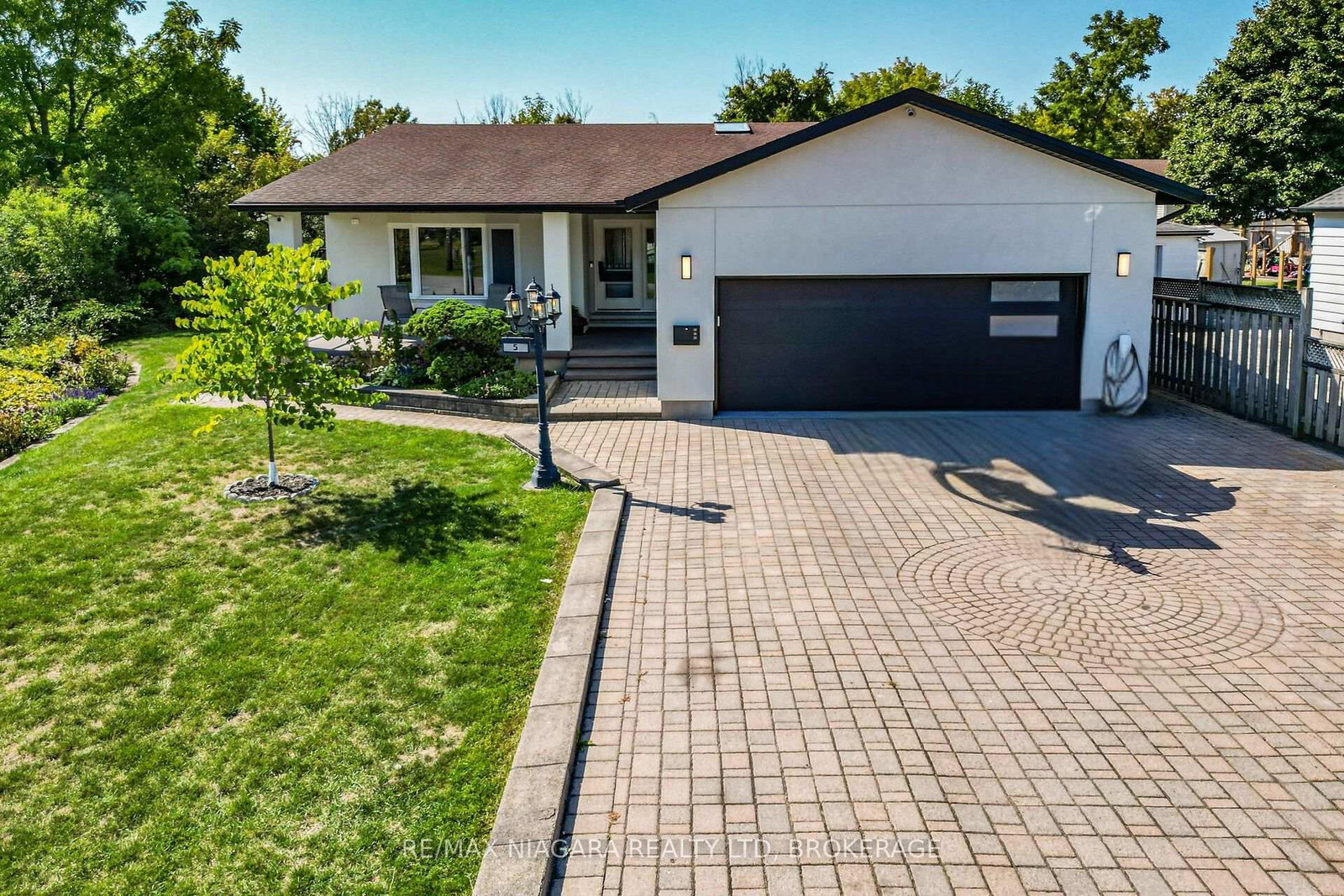 5-lucerne-place-st-catharines-ontario-x12441548