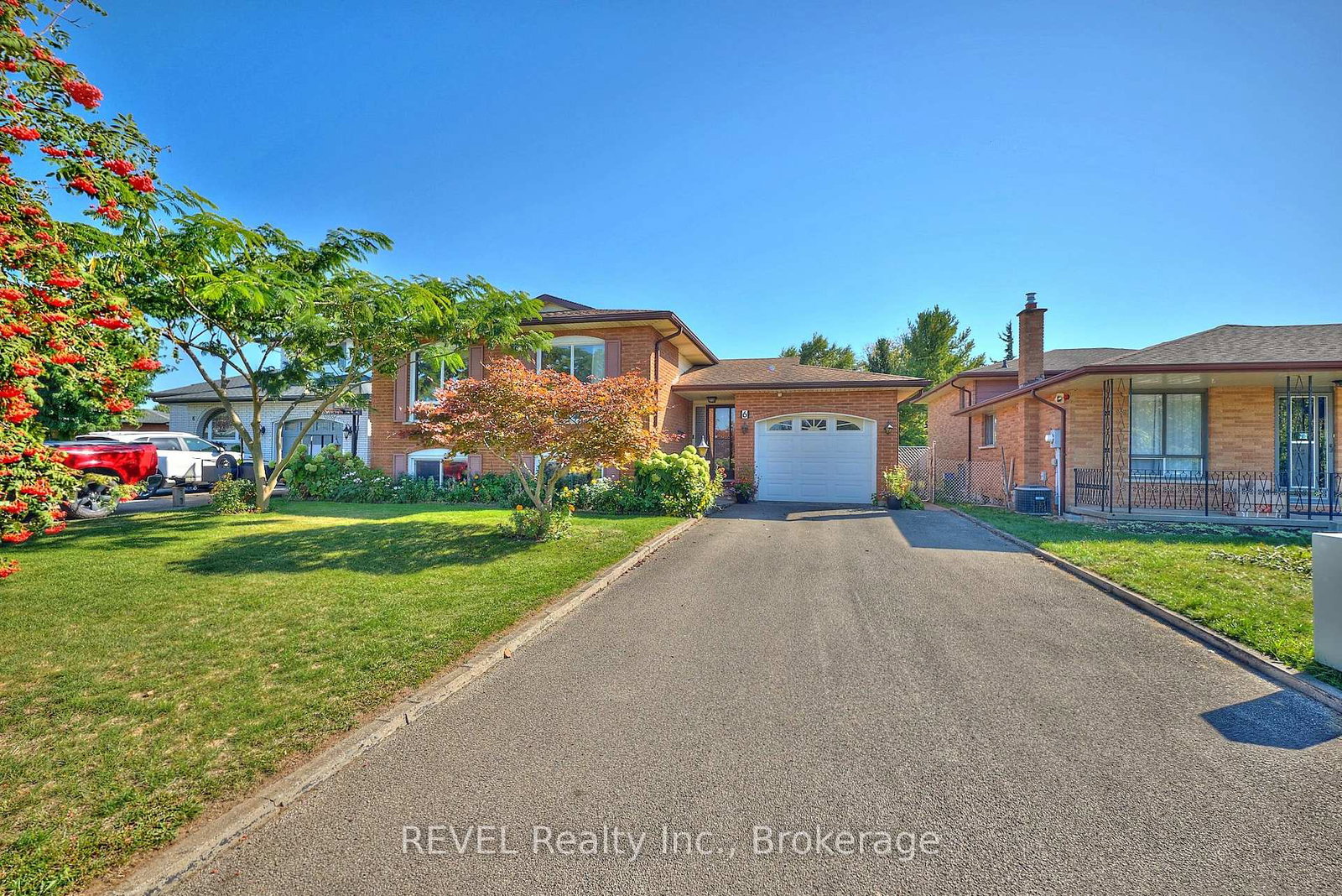 6-charleen-circle-st-catharines-ontario-x12441643
