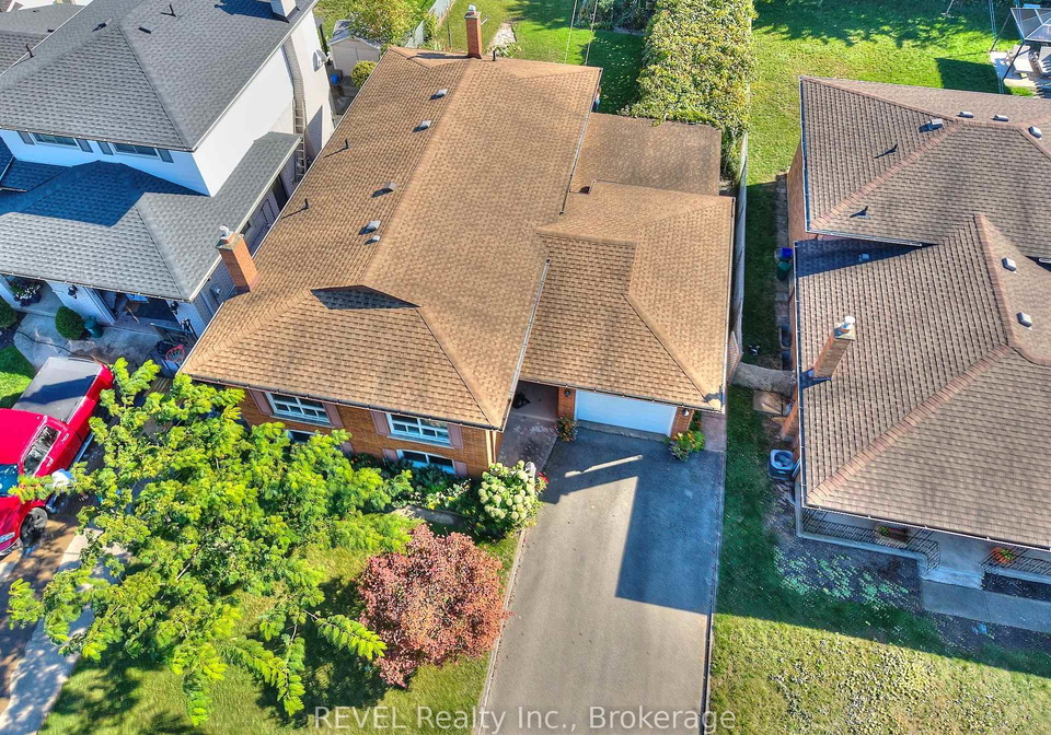 6-charleen-circle-st-catharines-ontario-x12441643