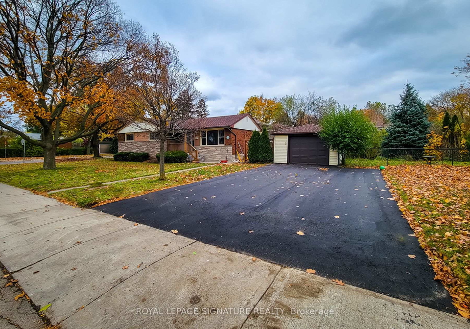 81-west-25th-street-hamilton-ontario-x12441681
