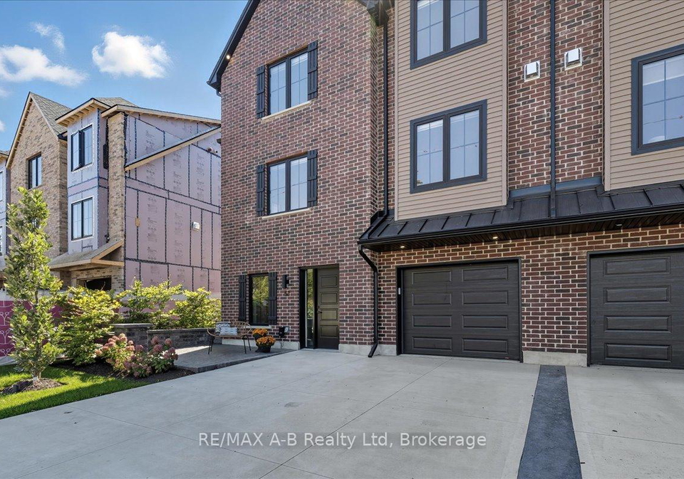 53-worsley-street-stratford-ontario-x12441922