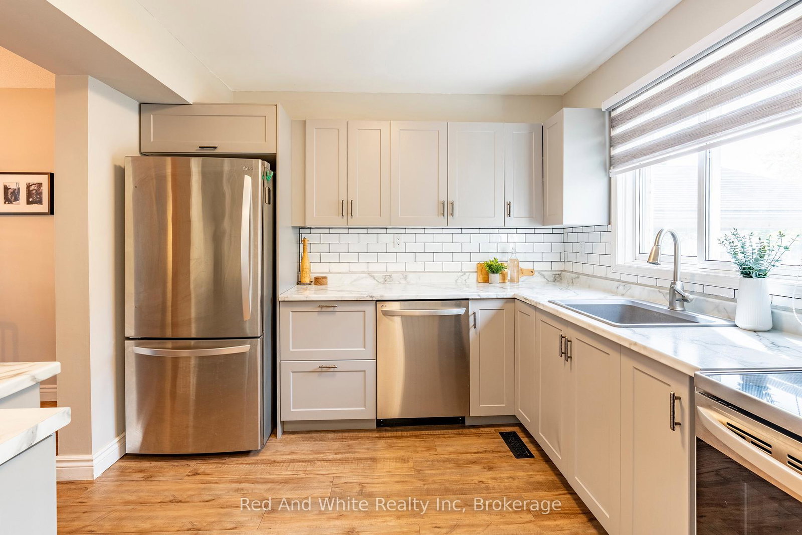 255-northlake-drive-waterloo-ontario-x12442100