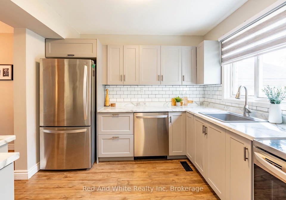 255-northlake-drive-waterloo-ontario-x12442100