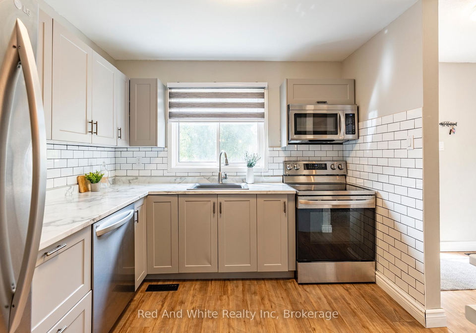 255-northlake-drive-waterloo-ontario-x12442100