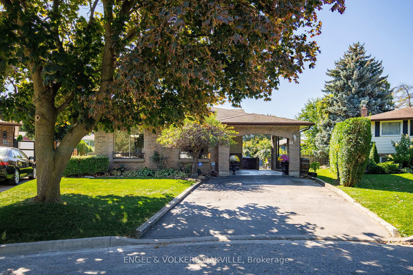 22-sandy-cove-circle-st-catharines-ontario-x12442134