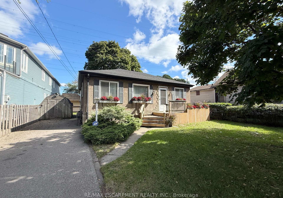 115-beach-boulevard-hamilton-ontario-x12442185
