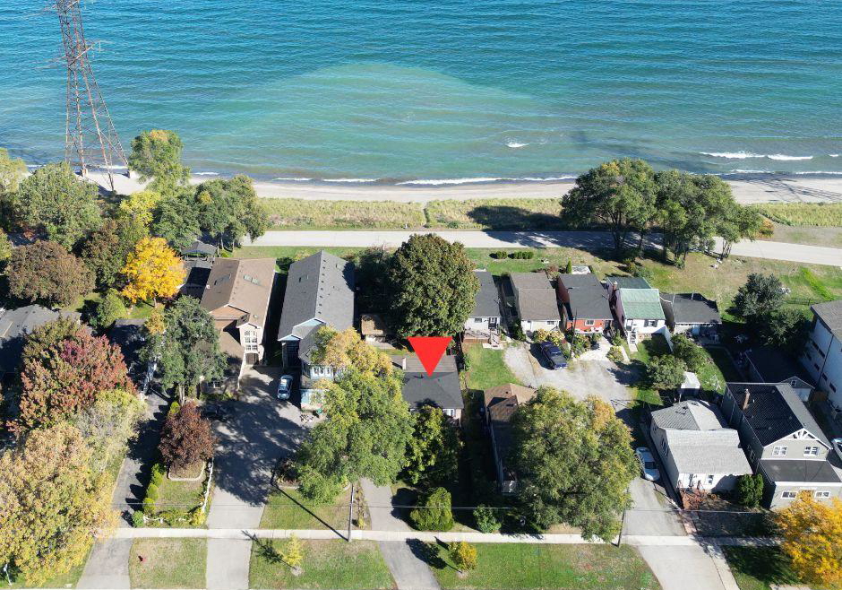 115-beach-boulevard-hamilton-ontario-x12442185