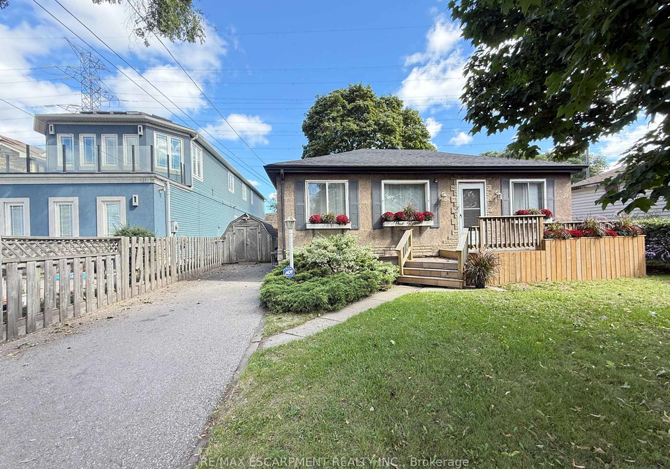115-beach-boulevard-hamilton-ontario-x12442185