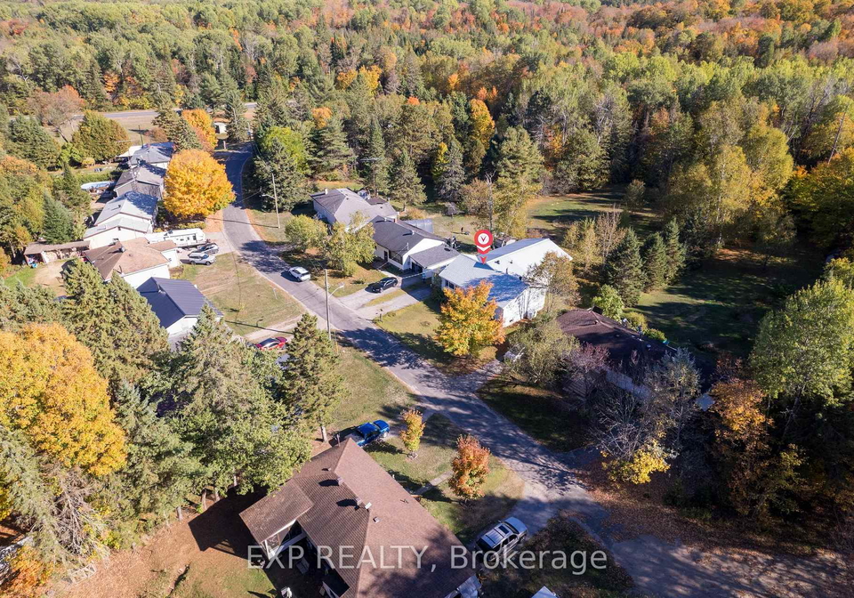 1043-estates-road-highlands-east-ontario-x12442292