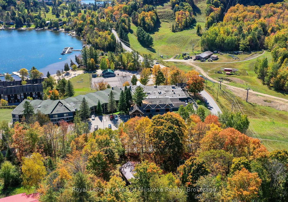 172-chalet-crescent-huntsville-ontario-x12442323