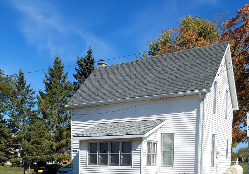 1041-prince-street-lansdowne-village-ontario-x12442354