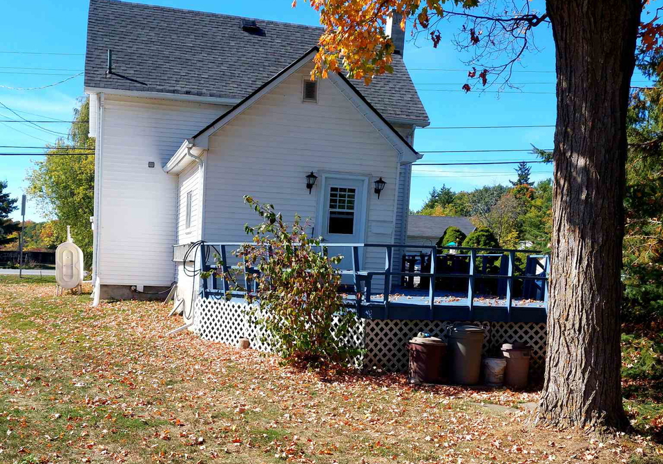 1041-prince-street-lansdowne-village-ontario-x12442354