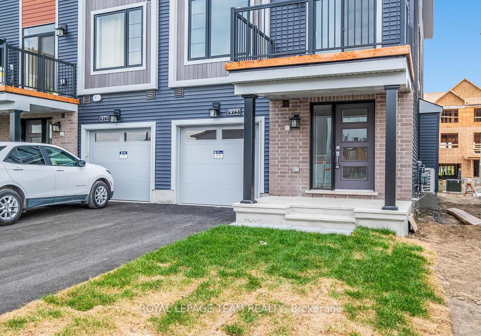 975-athenry-court-ottawa-ontario-x12442396