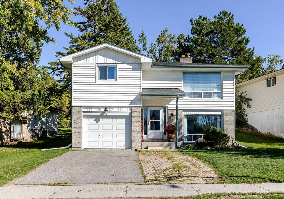 2032-walker-avenue-peterborough-ontario-x12442433